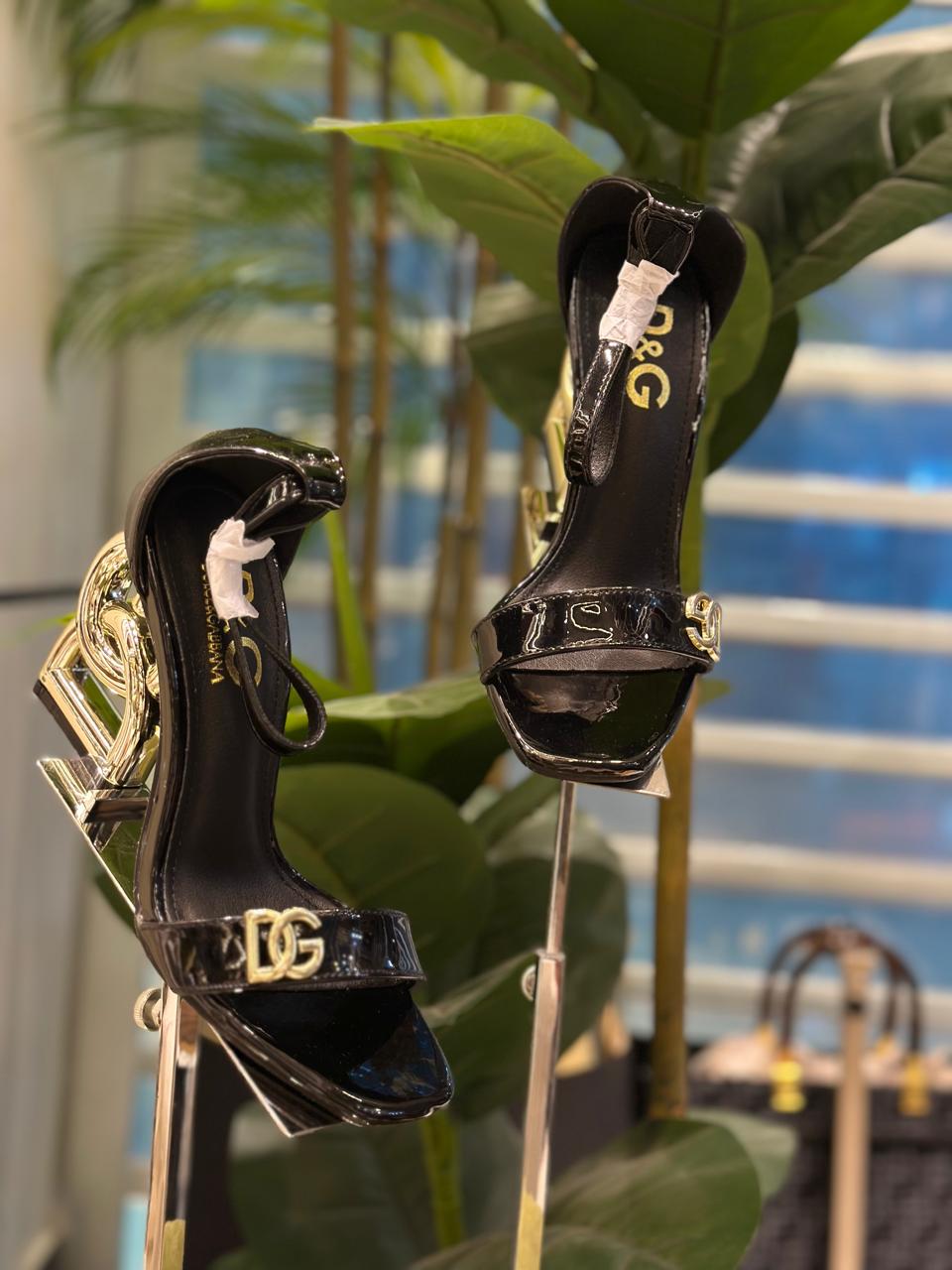 Dolce & Gabbana Patent Leather Sandals with Sculpted Gold Heel Black 2