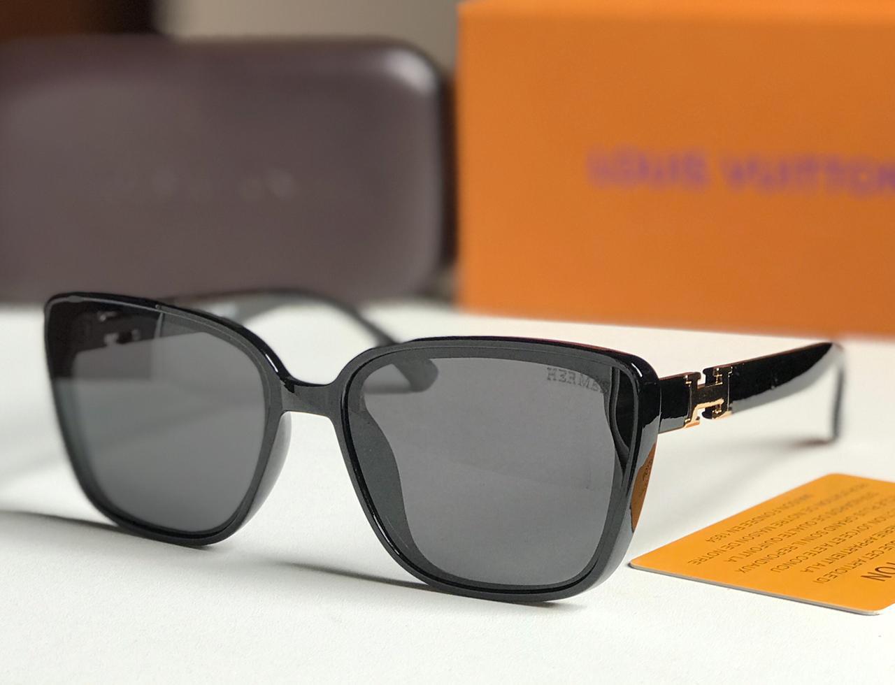 Hermès Square Acetate Sunglasses with H Hardware Black 2