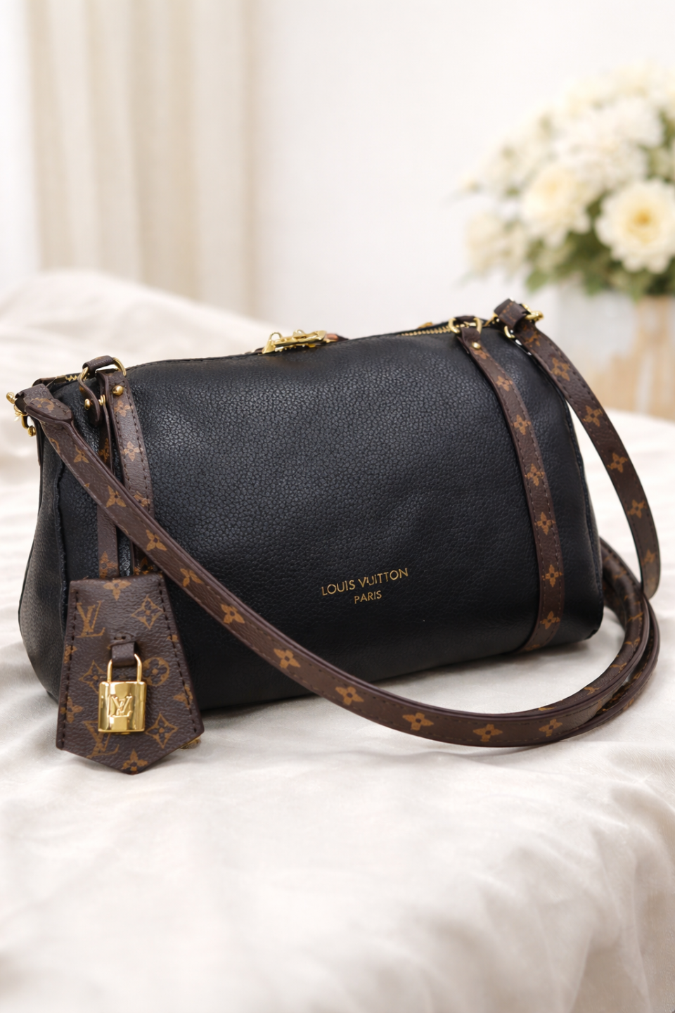 Louis Vuitton CarryAll PM–Style Leather Shoulder Bag