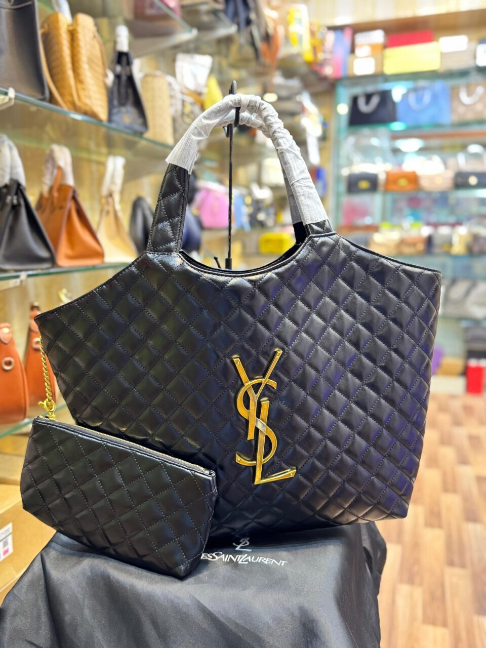 Saint Laurent Icare Quilted Leather Shopping Tote (Black) with Pouch