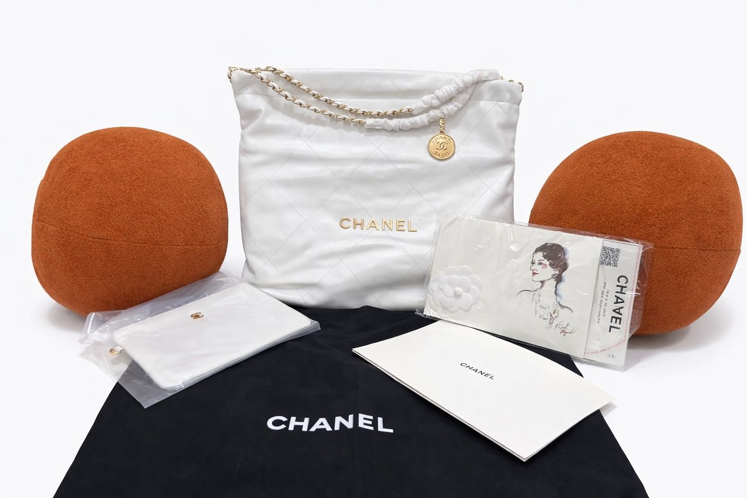 Chanel Style Quilted Chain Shoulder Tote Bag White 4