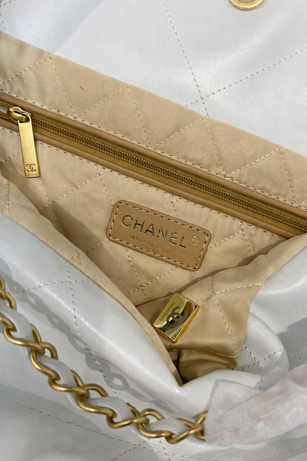 Chanel Style Quilted Chain Shoulder Tote Bag White 5