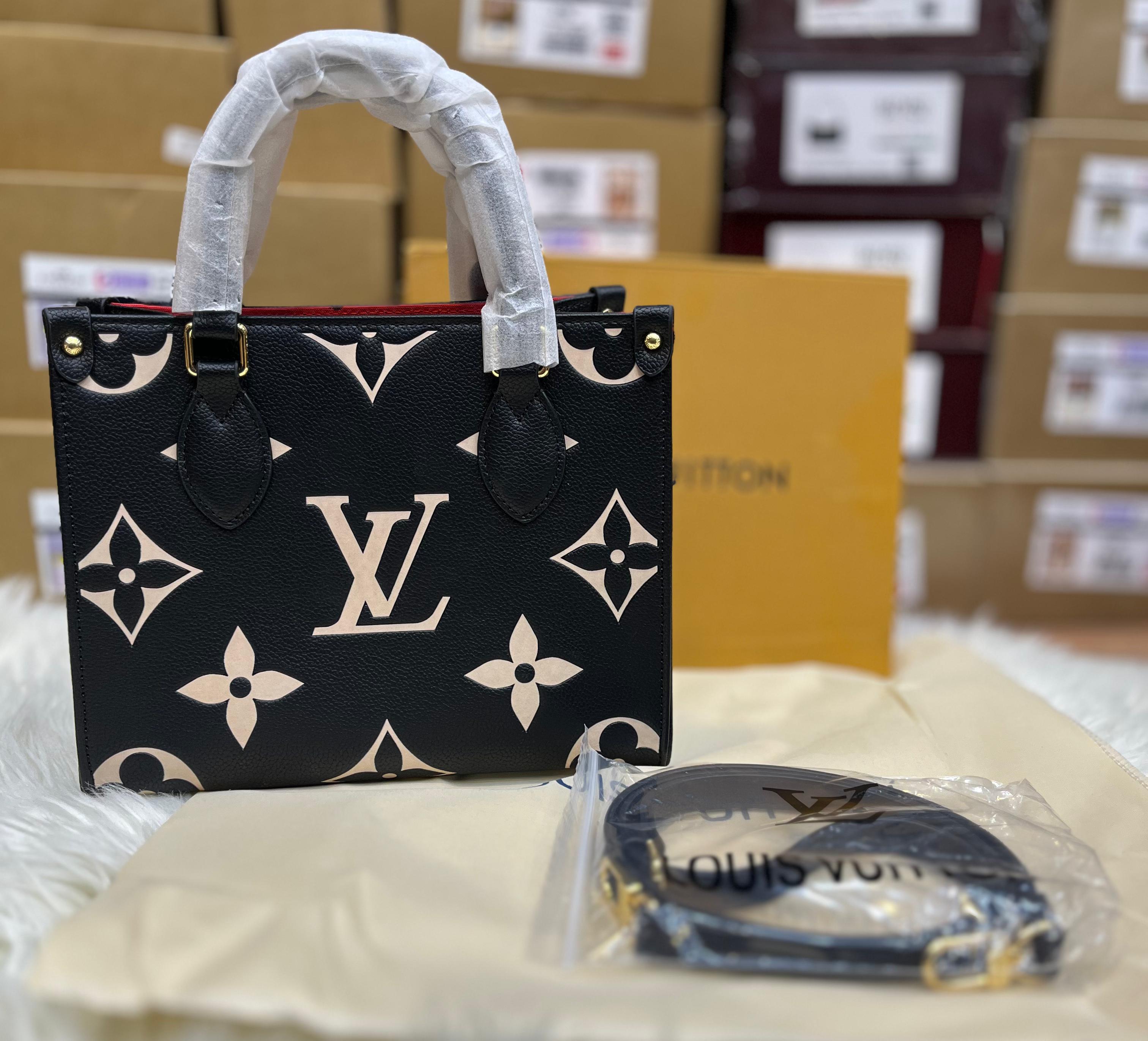 Louis Vuitton OnTheGo MM Tote Bag Black 5