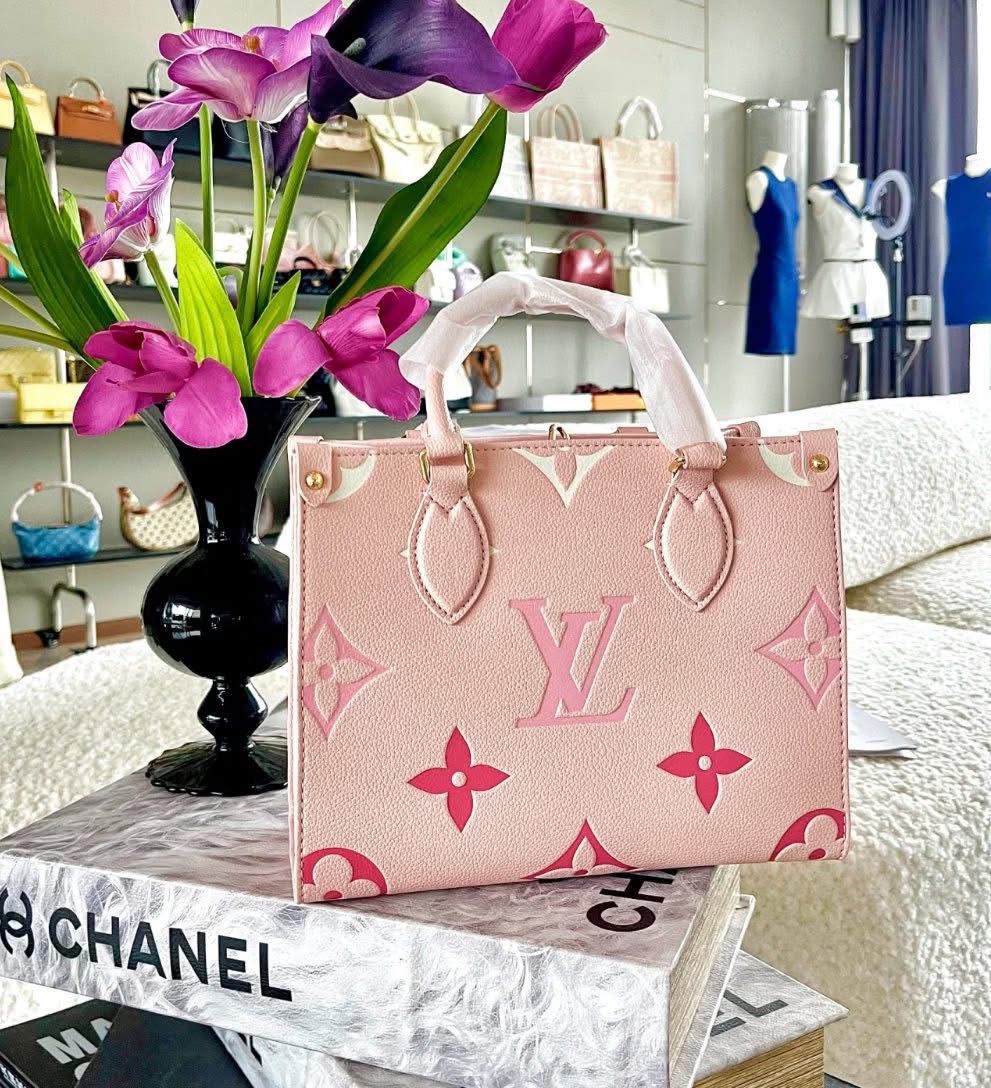 Louis Vuitton OnTheGo MM Tote Bag Pink 1