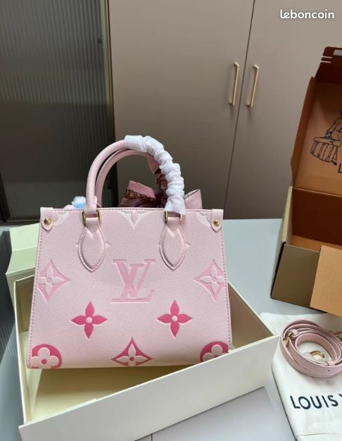 Louis Vuitton OnTheGo MM Tote Bag Pink 2